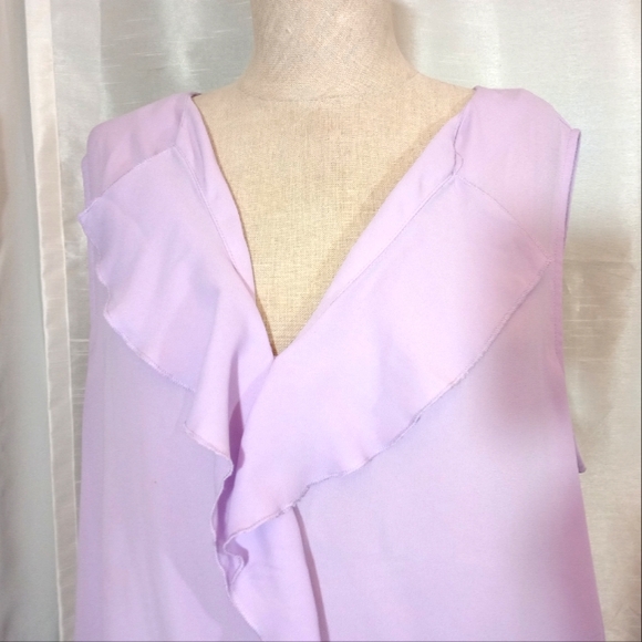 CeCe from Nordstrom Sleeveless Blouse, Ruffled, V-Neck, Asymmetrical,Lavender, L - Picture 6 of 7